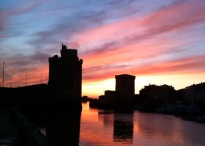 Дом отдыха La Grange, De Campagne Proche Benon Et La Rochelle Saint-Georges-du-Bois (Charente-Maritime)