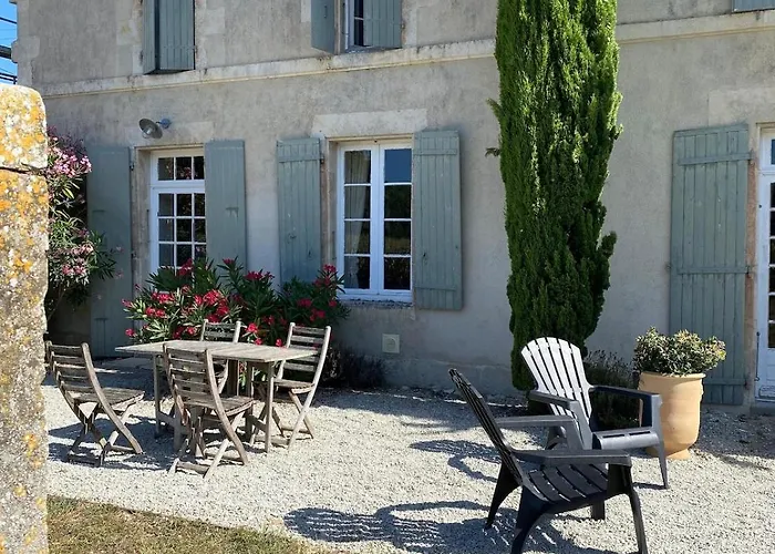 La Grange, De Campagne Proche Benon Et La Rochelle Saint-Georges-du-Bois (Charente-Maritime)