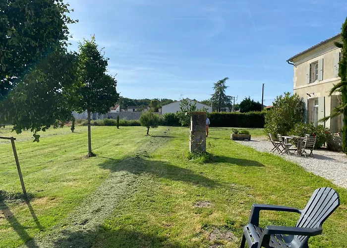 La Grange, De Campagne Proche Benon Et La Rochelle